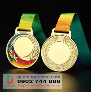 Hình ảnh của sản phẩm HUY CHƯƠNG CAO CẤP 03 thuộc danh mục Huy Chương, Cờ