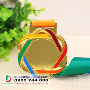 Hình ảnh của sản phẩm HUY CHƯƠNG CAO CẤP 12 thuộc danh mục Huy Chương, Cờ